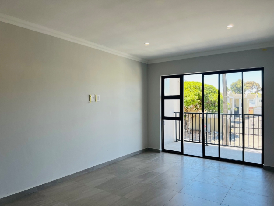 1 Bedroom Property for Sale in Table View Western Cape